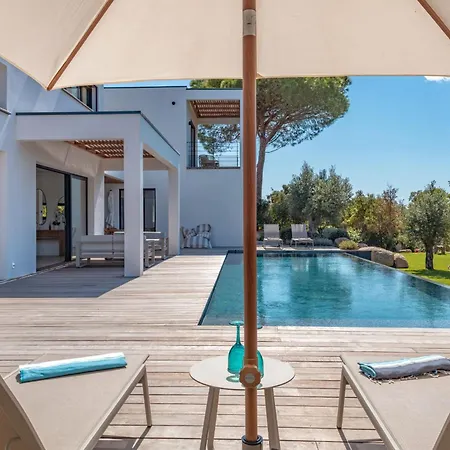 Juca Di Arasu Villa